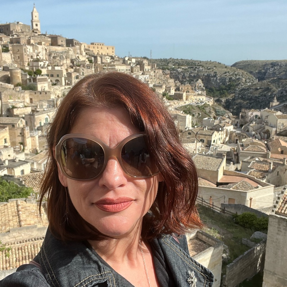 Meet your Posher, Sondra